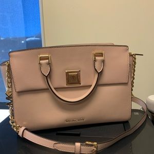 Michael Kors Pink bag 💕